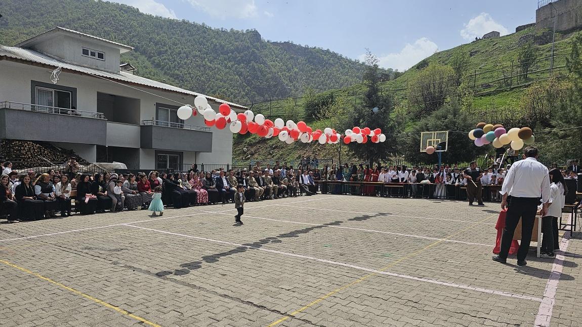 Geleceğin Teminatı Çocuklarımız 23 Nisan'ı Coşkuyla Kutladı